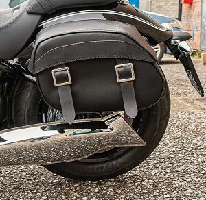 �G���Y�N�H�C�I(Endscuoio) Berlin ���U�[ �T�C�h�o�b�O ���� BMW R18