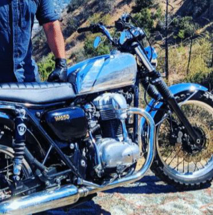 楽天市場】W650 アルミ フューエルタンク ”Brat” オメガレーサー 