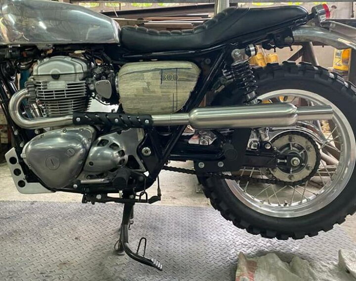 楽天市場】W650 キャブトンスクランブラー 2-1 アップマフラー 