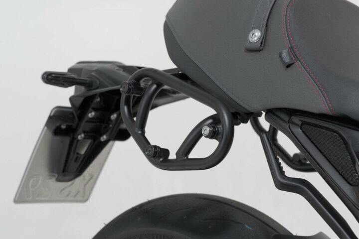 楽天市場】ヤマハ XSR900 2022- サイドバッグ ステー付 レジェンドギア 