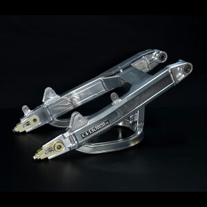 ★エントリーでポイント10倍★ホンダ DAX125 OVタイプ スイングアーム (スタビ有り) OVER Racing