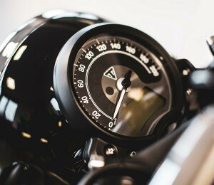 gCAt {o[ [^[i[wbhCg Wunderkind