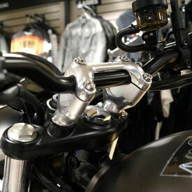 トライアンフ スピードツイン900 (2022-2024) ハンドル ライザー 25mmUP VOIGT MOTO TECHNIK