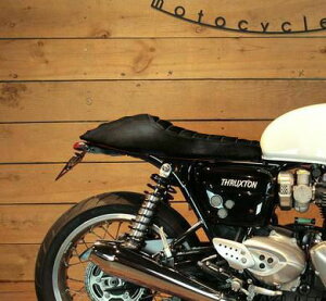 �X���N�X�g�� 1200 �u���b�N���U�[ ���[�T�[�V�[�g BAAK Triumph