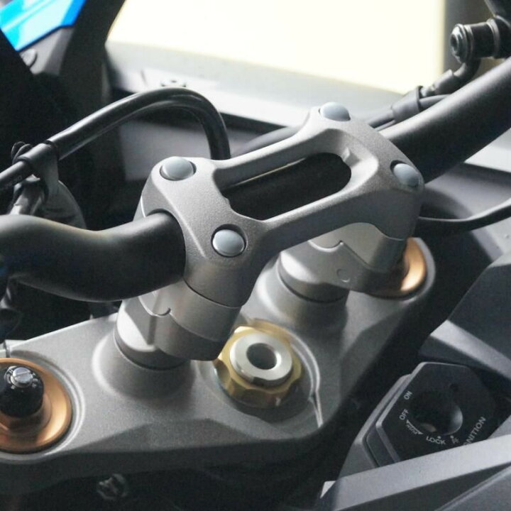 楽天市場】GSX-S1000/GT ハンドルバーライザー 20mmUP シルバー VOIGT 