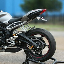 楽天市場】evotech performance triumph street triple フェンダーレス 