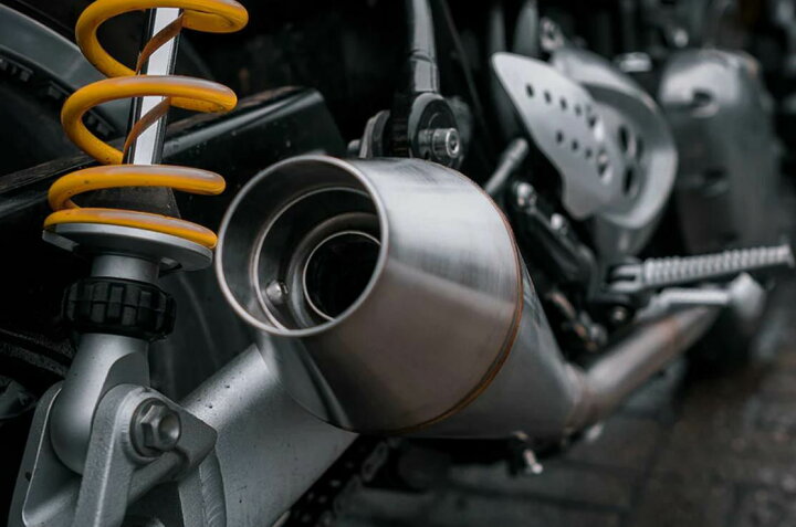 楽天市場】トライアンフ スラクストン 1200 R/RS リバースコーン 