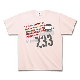 日産カスタムアパレルプロジェクト Z33 フェアレディZ 「Punky Z」 Tシャツ ライトピンク(メンズ 夏服 おしゃれ かっこいい プリント ピンク 丸首 プリントtシャツ ティー シャツ メンズファッション メンズtシャツ ティーシャツ)