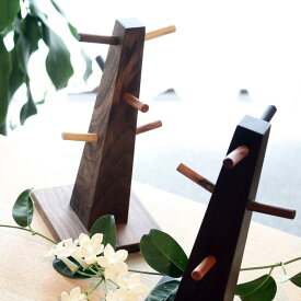 キースタンド 木製 角錐タイプ 材：ウォールナット、ウエンジ、ケヤキ、ホワイトアッシュ、ブビンガ 本体サイズ：W13×D13×H27cm フック：長さ4.3×φ1cm オイル仕上げ【日本製】【黒崎木工所】