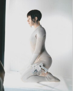 �S�[�X�g�C���U�V�F���@Ghost in the Shell�@�X�J�[���b�g���n���\�� Scarlett Johansson �f�� �ʐ^ �A���i 8x10�C���`�T�C�Y ��20.3x25.4cm.
