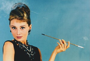 (�ق�A4�T�C�Y) �~�j�|�X�^�[�ʐ^ �e�B�t�@�j�[�Œ��H�� �I�[�h���[�w�b�v�o�[�� Audrey Hepburn �f�� �ʐ^ �A���i 8x12�C���`�T�C�Y ��20.3x30.5cm