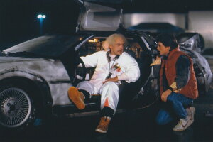 ハガキサイズ バックトゥザフューチャー マイケルJフォックス クリストファーロイド 約15.8 x10.1cm 輸入 写真