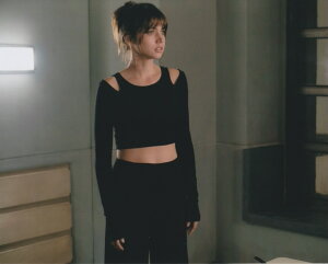 u[hi[2049 AifA}X Ana de Armas Blade Runner A ʐ^ 20.3x25.4cm