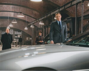 007 XyN^[ _jGNCO Daniel Craig xEBV[ Ben Whishaw f ʐ^ Ai 8x10C`TCY 20.3x25.4cm.