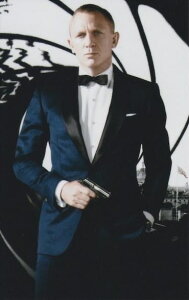 �T�C�Y�����ӁB�J�[�h�T�C�Y�ʐ^ �X�}�z�P�[�X�̒��� 007�@�_�j�G���N���C�O�@Daniel Craig ��8.5 x 5.4cm�@�A��