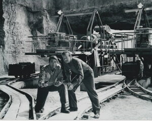�i�o�����̗v�� The Guns of Navarone �O���S���[�y�b�N �f���B�b�h�j�[���� �f�� �ʐ^ �A���i 8x10�C���`�T�C�Y ��20.3x25.4cm