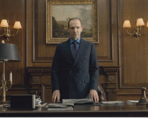 007 XyN^[ Ctt@CY Ralph Fiennes f ʐ^ Ai 8x10C`TCY 20.3x25.4cm.