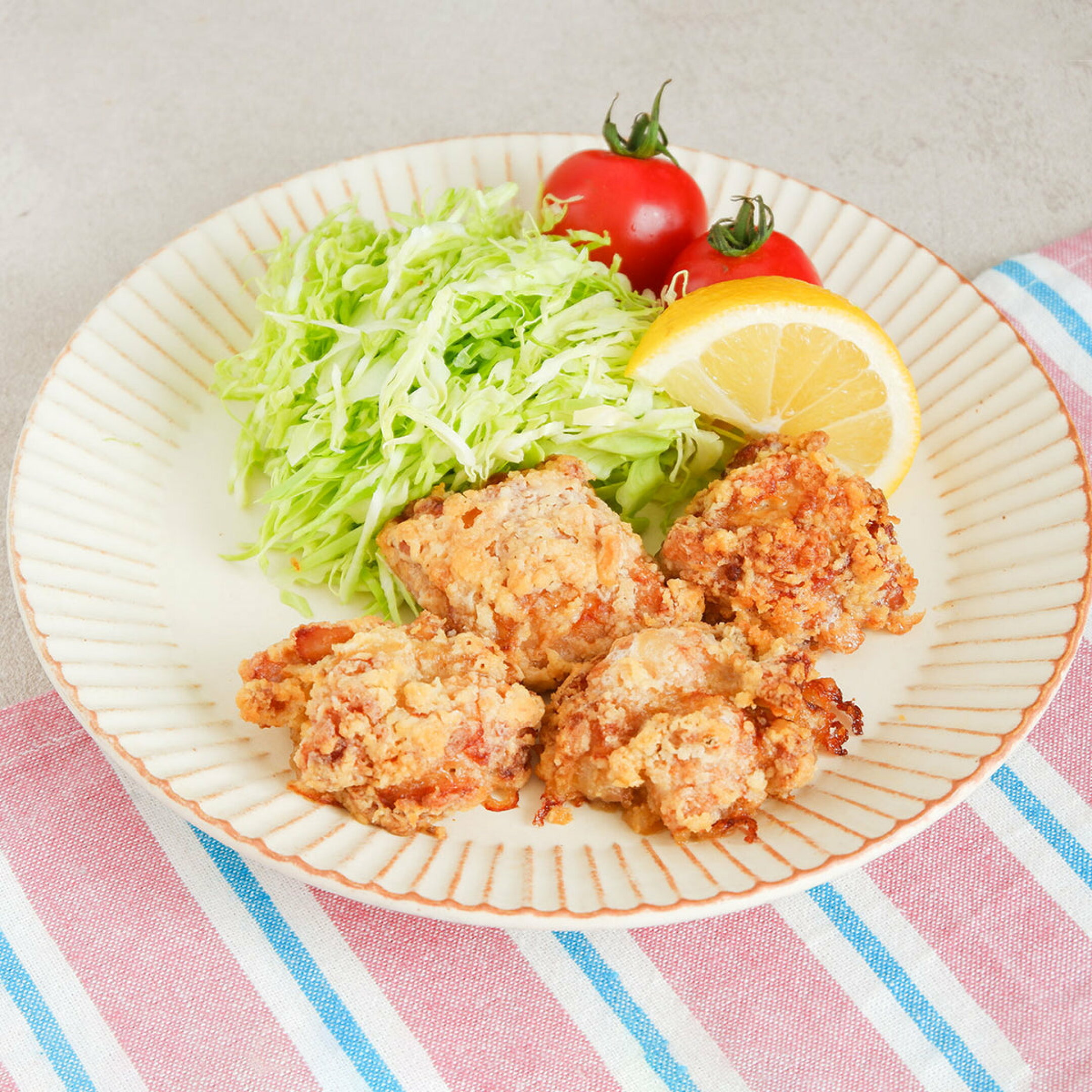 プロのノンフライから揚げの料理写真