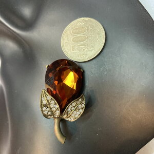 ԁAnNX^, u[`A̓@Mtg܂Bt̐̕F}AVbNoĂ܂BinNX^j̑ʃJbgŌaĂ܂B(