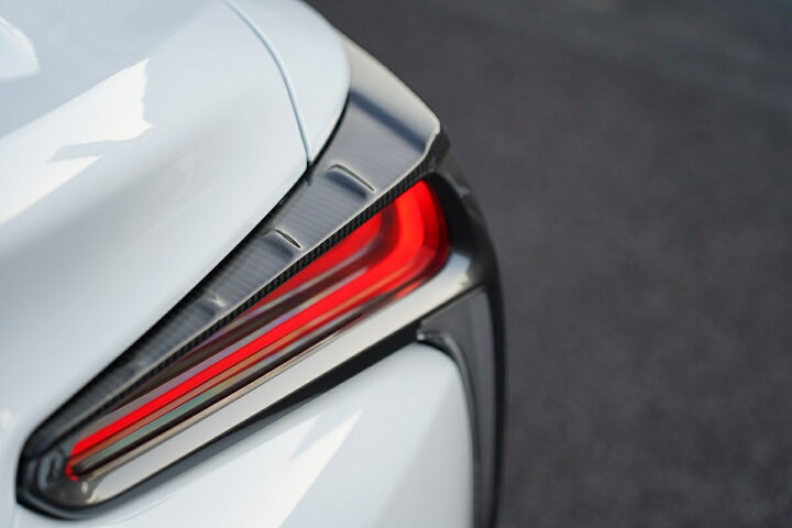 楽天市場】日本製 LC500/h用 コンバーチブル ドライカーボン テール 