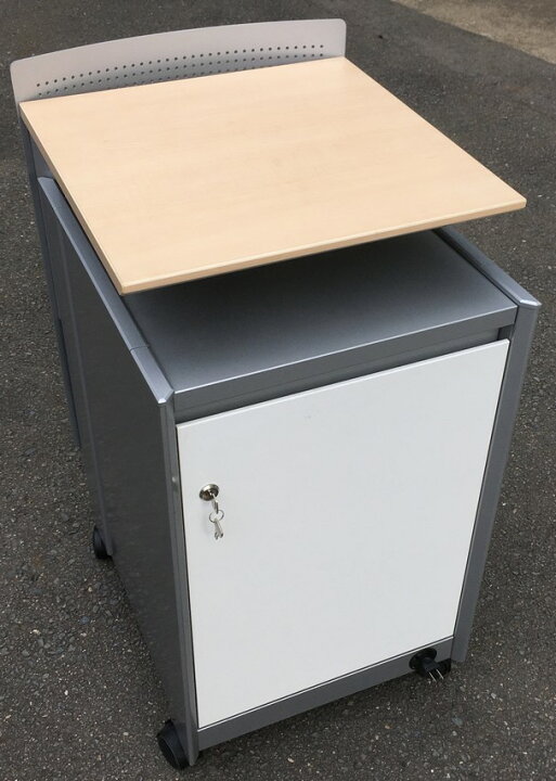 楽天市場】【中古】 コクヨ プロジェクターワゴン天板昇降機構付き WG 