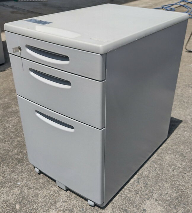 楽天市場】【中古】 オカムラ 3段ワゴン W395,D570,H610ミリ 【鍵1本 