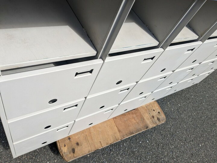 楽天市場】【中古】 コクヨ 24人用シューズボックス 扉付き（施錠は 