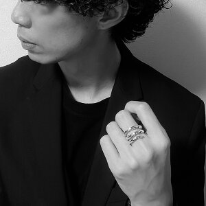 yGYRNVzycXzyM's CollectionzCOILED SNAKE RING