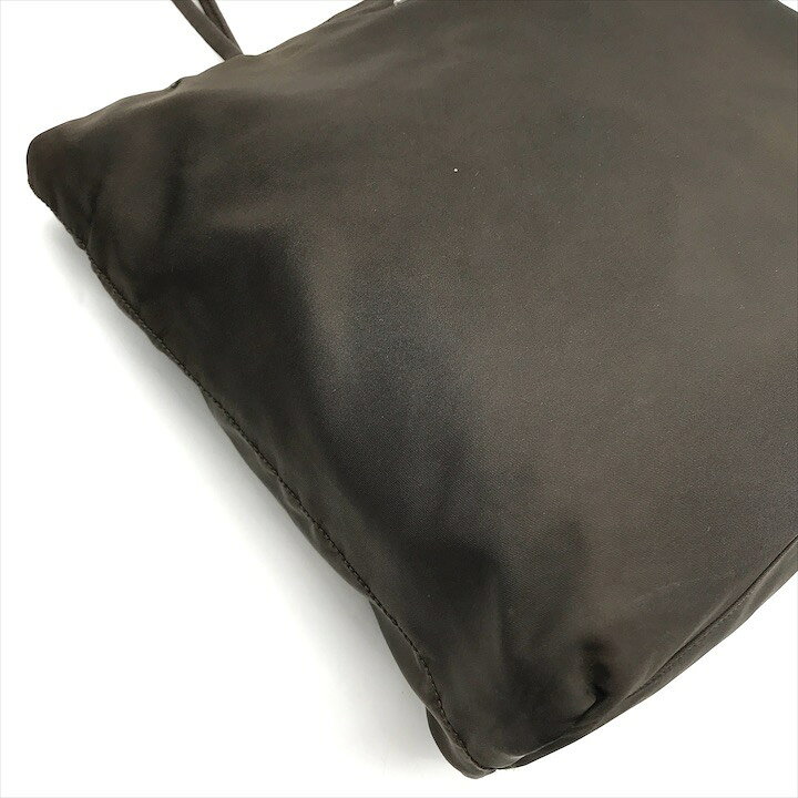 楽天市場】【中古】良品 PRADA プラダ 三角ロゴ プレート テスート  