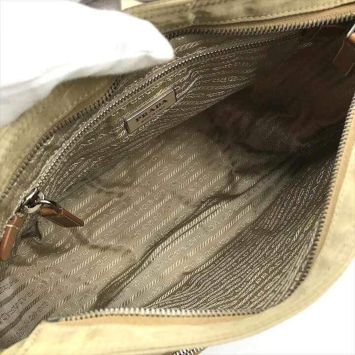 楽天市場】【中古】良品 PRADA プラダ 三角ロゴ プレート ナイロン  