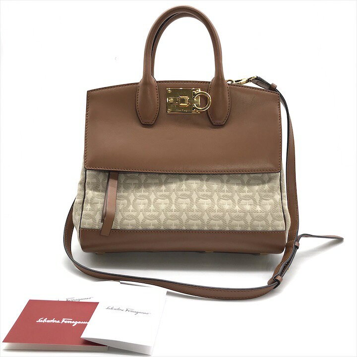 楽天市場】【中古】美品 Salvatore Ferragamo フェラガモ スタジオ 