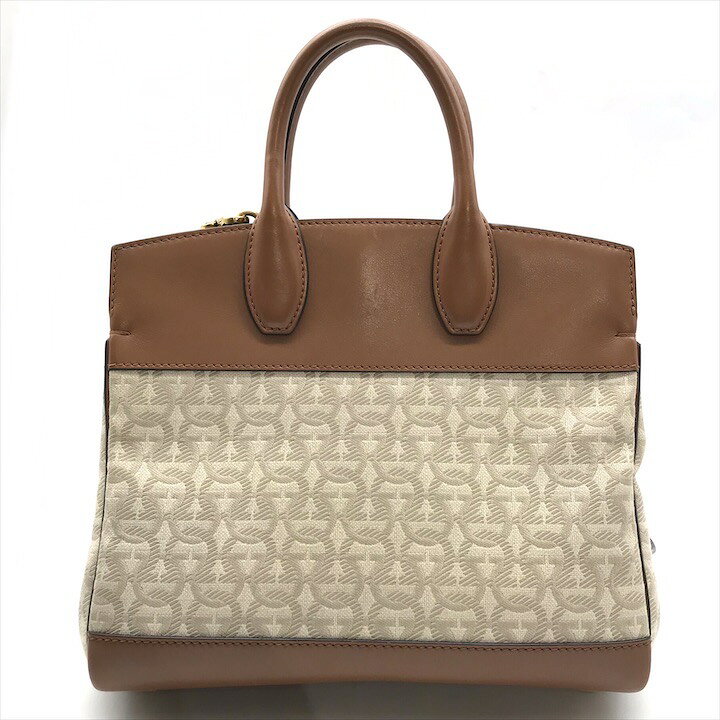 楽天市場】【中古】美品 Salvatore Ferragamo フェラガモ スタジオ 