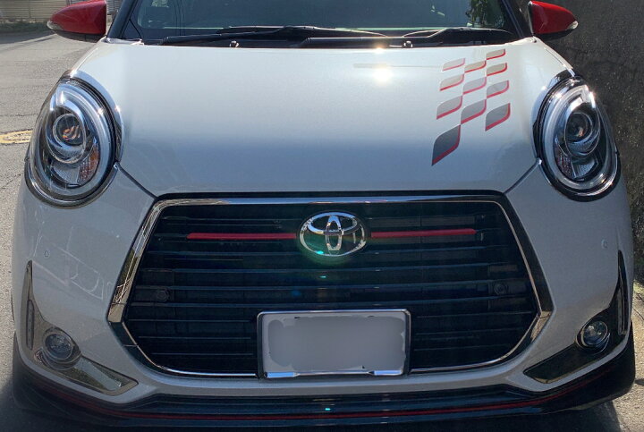 楽天市場 Msquall 日本製 ナンバーフレーム 前後2枚入 車検対応 光沢があるメッキ仕様のナンバープレートフレーム 軽自動車 普通自動車 中型トラック 4ｔ 等に対応 Msq 1122 Msquall