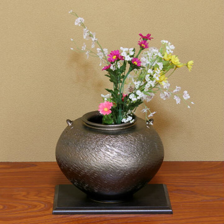 楽天市場 ポイント10倍 信楽焼 花瓶 金彩 削ぎ 耳付 丸 9号 おしゃれ 一輪挿し 大きな 花入 北欧 陶器 大型 花びん 花器 フラワーベース 信楽 信楽焼き やきもの Ma013 01g 夢源陶房