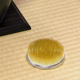 [メール便対応] 生け花 用 剣山 直径8.5cm M-8 花留め 華道 道具 用品 花展 練習用 金物 ギフト 池坊(gaen)