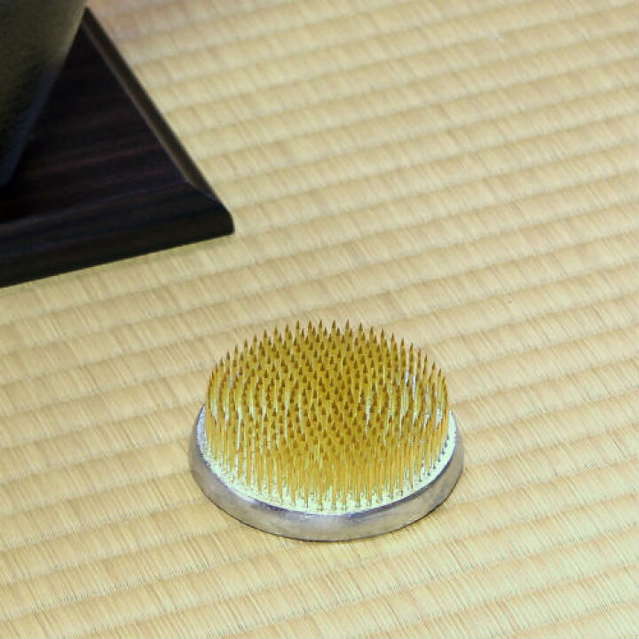 楽天市場】[メール便対応] 生け花 用 剣山 直径7.9cm M-10 花留め 華道 