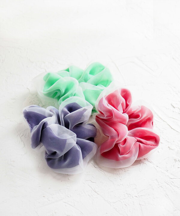 楽天市場】【1100円→825円】シュシュ ヘアゴム カラフル ライブ 