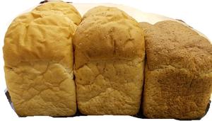 国産小麦使用減塩パン 各1本分 約1斤半 で塩３ｇ塩分量の気になる方のために作りました 最安値に挑戦 無添加減塩食パン ３本セット ライ麦パン 買い物 全粒粉食パン プレーン食パン