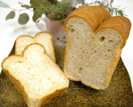 無添加減塩全粒粉食パン3本セット 無添加減塩食パン 全粒粉食パン 冷凍 詰め合わせ 減塩 パン プレゼント 取り寄せ 自宅用 宅配 通販 売れ筋 人気 贈り物 贈答品 ギフト 無添加 オリジナル 本物 全快祝い 御見舞 長寿祝い 手みやげ お土産 誕生日 母の日 父の日 送料無料