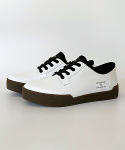 Conqueror RJ[ V[Y Xj[J[ Y h y PRAHA WATER-TEX vn EH[^[ebNX 916