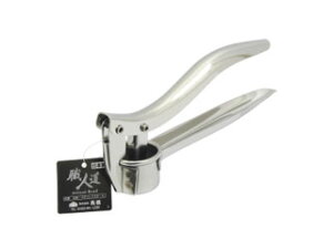 �E�l�� �E�l�� �X�e�����X �ɂ�ɂ��i���