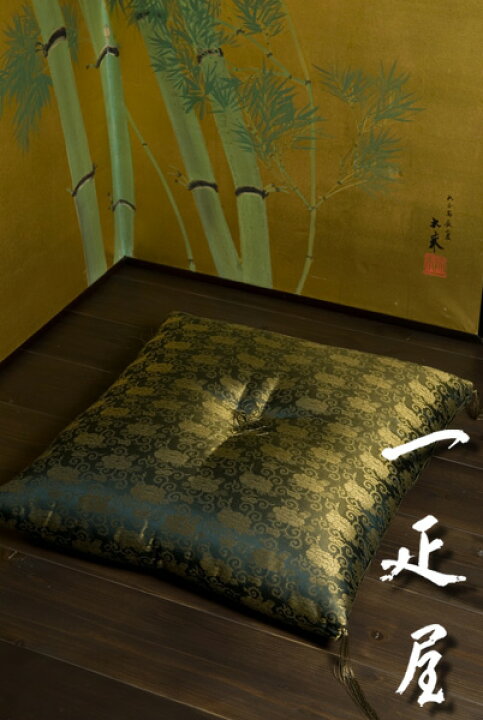 楽天市場】正絹 緞子 （ 牡丹唐草 ・ 黒金 ） 座布団 65×69cm ※夫婦判 