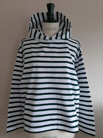 ボーダーパーカー（グリーン）送料無料レディースパーカー　フード付き　ノーマル丈　コットン100%　フリーサイズ