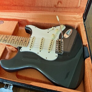 Fender Custom Shop '69 Stratocaster / Journeyman Relic / Charcoal Frost MetallictF_[JX^Vbvf69@XggLX^[@W[}bNE`R[tXg^bN