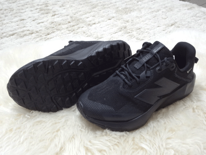 NEW BALANCE◆ニューバランス MTNTRGB6(4E) MTNTRGB6 BLACK ニューバランス メンズ 防水スニーカー MTNTRG B6 4E GTX 黒