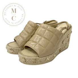 シャネル CHANEL サンダル 靴 シューズ レザー ベージュ ゴールド ストラップ チョコバー ココマーク アイコン スタッズ ウェッジソール