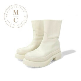 ヴァレンティノ VALENTINO ブーツ ショートブーツ 靴 シューズ レザー アイボリー 白 ゴールド ワンスタッズ ミドル ロゴ