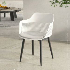 300~OFFN[| Ȃ߂炩ȋȐ`tH ̂ݍނ悤ɃtBbg郆j[NȂ`FA _CjO`FA  bVPP`FA 1r fXN`FA `FA 