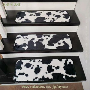 500円OFFクーポン 折り曲げ階段マット 防寒 防音 消音 傷防止 階段マット 階段 滑り止めマット すべり止め 滑り止め 簡単 洗える 厚手 吸着 階段クッション 耐久的 足腰にやさしい 階段カーペ