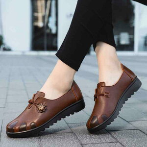 歩きやすい 革靴 レディース ファッション 50代 シニア 春秋 シンプル 花 ソフトソール ソフトレザー 滑り止め 防水 黒 赤 茶